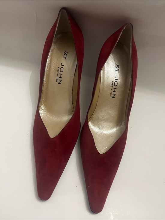 St. John Shoes - St. John Burgundy Suede Pointed-Toe Pumps Made In Italy Size 39 (8-8.5W)